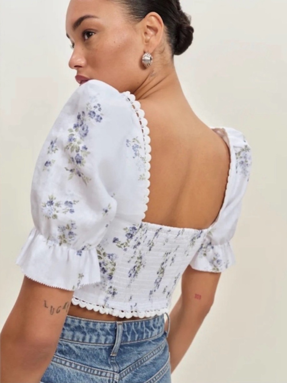 Reformation Simmie Linen Top in Floral
Linen Size 12 - Picture 2 of 13